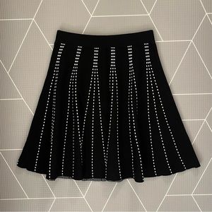 Club Monaco Black & White Knit Plunetta Skirt